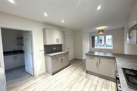 4 bedroom detached house to rent, Sceptre Drive, Mildenhall, Bury St. Edmunds