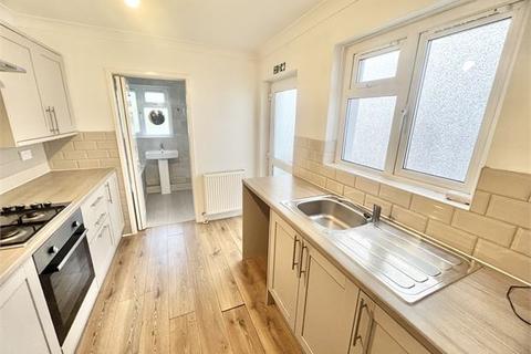 2 bedroom terraced house to rent, Aberdyberthi Street, Hafod, Swansea,