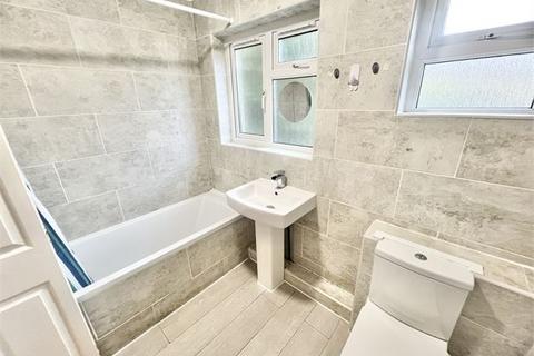2 bedroom terraced house to rent, Aberdyberthi Street, Hafod, Swansea,
