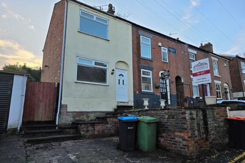 2 bedroom terraced house to rent, Weaver Road, Castle, Northwich, CW8