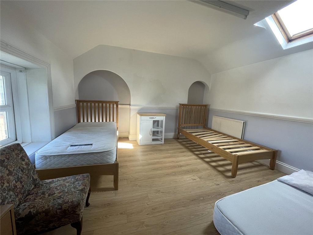 Bed 4