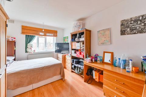 3 bedroom flat for sale, Opal Street, Kennington, London, SE11