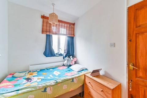 3 bedroom flat for sale, Opal Street, Kennington, London, SE11