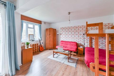 3 bedroom flat for sale, Opal Street, Kennington, London, SE11