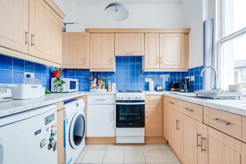 2 bedroom apartment for sale, Crane Grove, Islington, London, N7