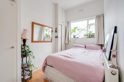 2 bedroom apartment for sale, Crane Grove, Islington, London, N7