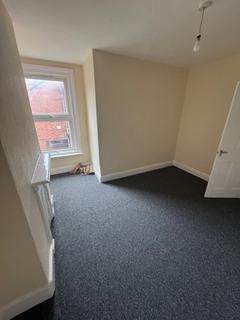 3 bedroom apartment to rent, Manor Farm Road, Southampton