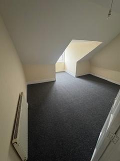 3 bedroom apartment to rent, Manor Farm Road, Southampton