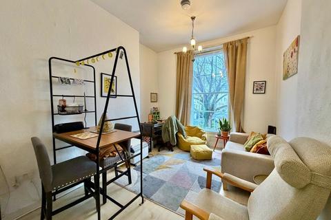 2 bedroom flat to rent, Richmond Road, Exeter EX4