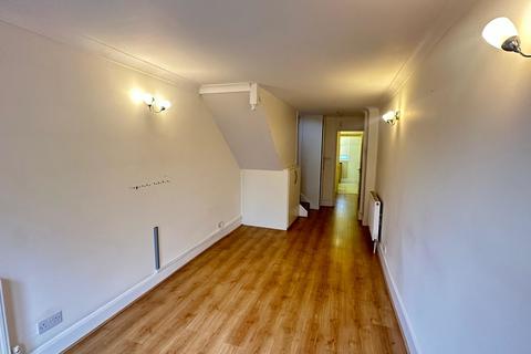 undefined, 23 Waverley Road