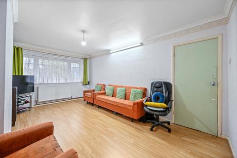 2 bedroom maisonette for sale, Headstone Lane, Harrow