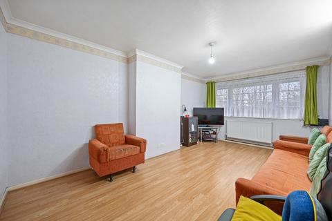 2 bedroom maisonette for sale, Headstone Lane, Harrow