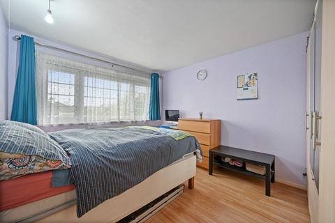 2 bedroom maisonette for sale, Headstone Lane, Harrow