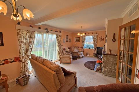 3 bedroom detached house for sale, Dale Close, Scarborough YO13