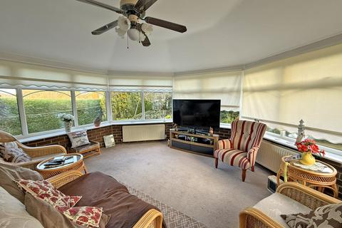 3 bedroom detached house for sale, Dale Close, Scarborough YO13