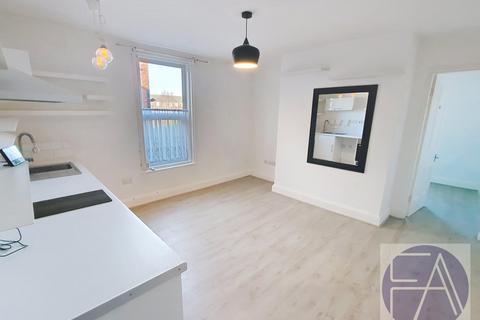 1 bedroom flat to rent, Hawkshead Street, Southport PR9