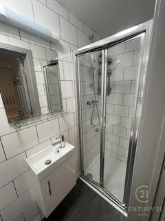 undefined, Hall Road, ISLEWORTH TW7
