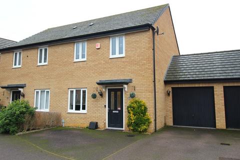 3 bedroom semi-detached house for sale, Centurion Walk, Sandy