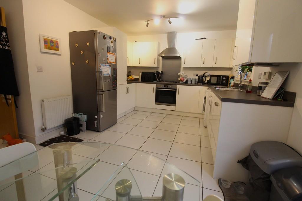 Kitchen diner 2