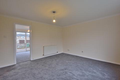2 bedroom terraced house to rent, Snowdrop Walk, Colburn