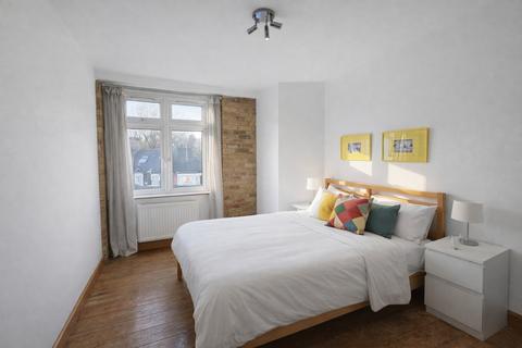 undefined, Manor Road, London N16