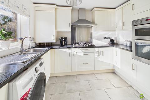 3 bedroom terraced house for sale, Hornbeam Lane, Bexleyheath, Kent, DA7