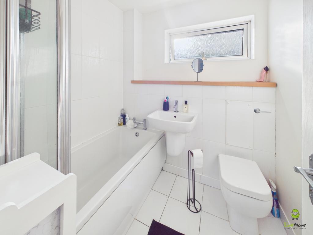 Presented by Robert at Ewe Move Bexleyheath and Dar