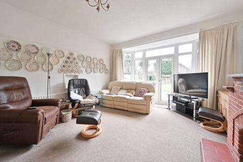 4 bedroom semi-detached bungalow for sale, Bucknalls Lane, Watford, WD25