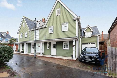 3 bedroom end of terrace house to rent, Beaulieu Park CM1