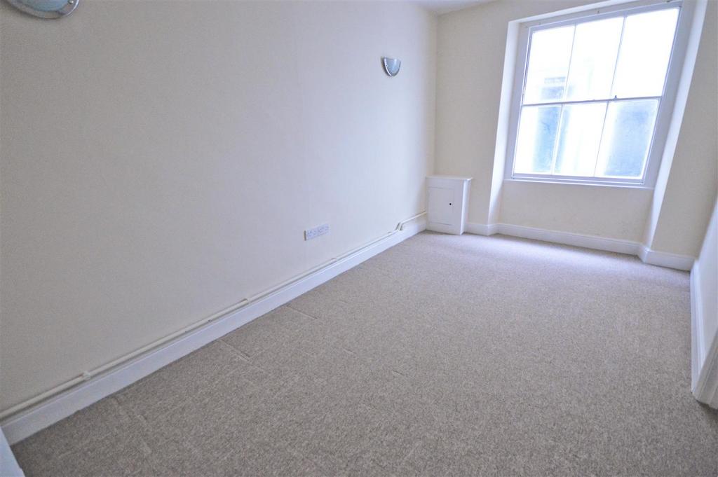 Bedroom 2.jpg