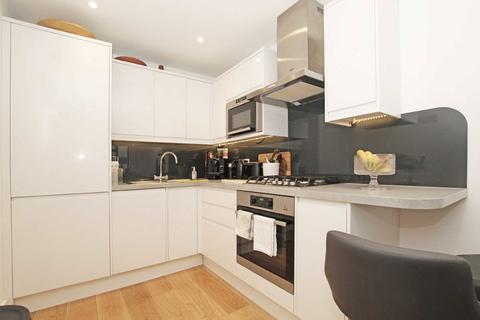 1 bedroom flat to rent, Golborne Road, London W10