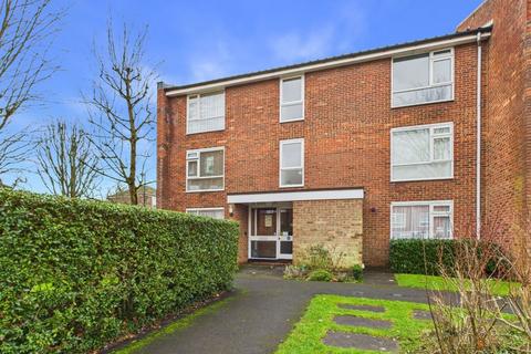 1 bedroom apartment to rent, Holmbury Grove, Featherbed Lane