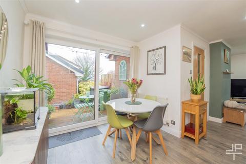3 bedroom detached bungalow for sale, Plovers Lane, Frodsham WA6