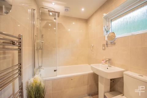 3 bedroom detached bungalow for sale, Plovers Lane, Frodsham WA6