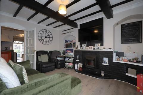 2 bedroom semi-detached house for sale, Albany Crescent, Wolverhampton WV14