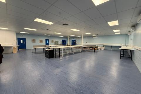 Industrial development to rent, 10-11 Station Clos Potters Bar EN6 1TL