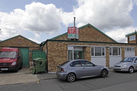 Industrial development to rent, 10-11 Station Clos Potters Bar EN6 1TL