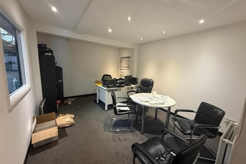 Warehouse for sale, Porters Wood St Albans AL3 6PQ