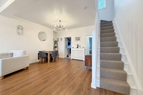 undefined, Llwyncelyn Terrace, Treharris CF46