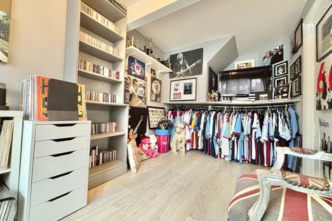 4 bedroom end of terrace house for sale, David Harman Drive, West Bromwich B71 3RH