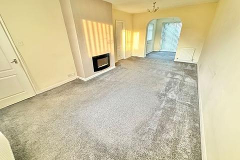 3 bedroom end of terrace house for sale, Hargrave Drive, Great Sutton