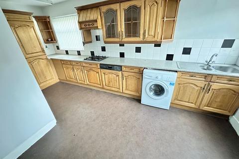 3 bedroom end of terrace house for sale, Hargrave Drive, Great Sutton