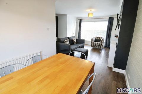 2 bedroom terraced house to rent, Galfrid Road, Bilton