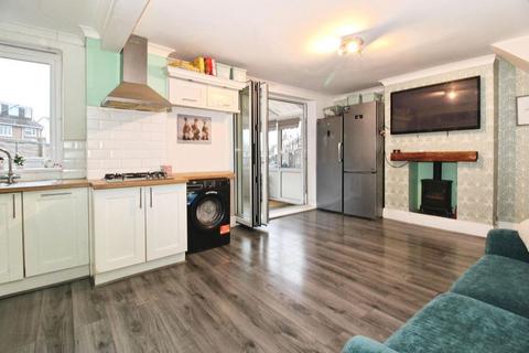 3 bedroom terraced house for sale, Gretton Crescent, Aldridge, WS9 0EA