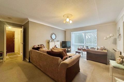 1 bedroom flat for sale, Daisyfield Court, Bury