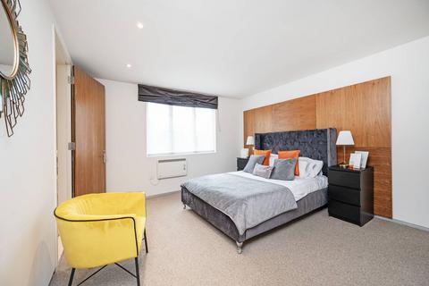 2 bedroom flat to rent, Dingley Road, Islington, London, EC1V