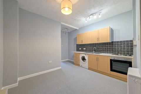 undefined, To Let - York Terrace, Manchester Road, Southport - One Bedroom First Floor Apt