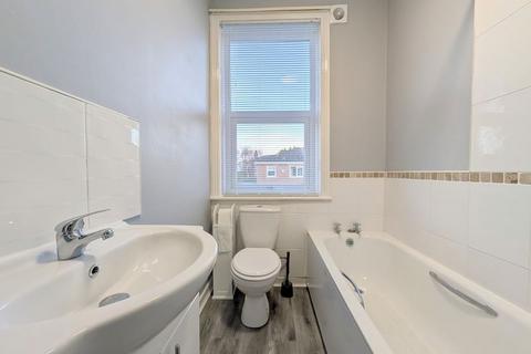 undefined, To Let - York Terrace, Manchester Road, Southport - One Bedroom First Floor Apt