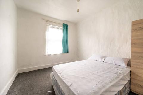 4 bedroom house to rent, Leytonstone, Leytonstone, London, E11