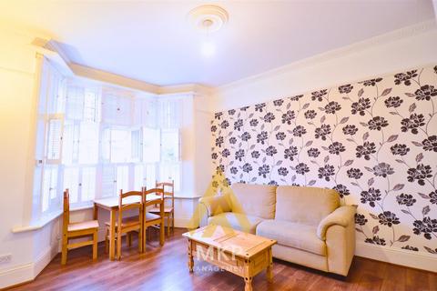 3 bedroom terraced house to rent, Milner Road, Selly Oak, Birmingham B29